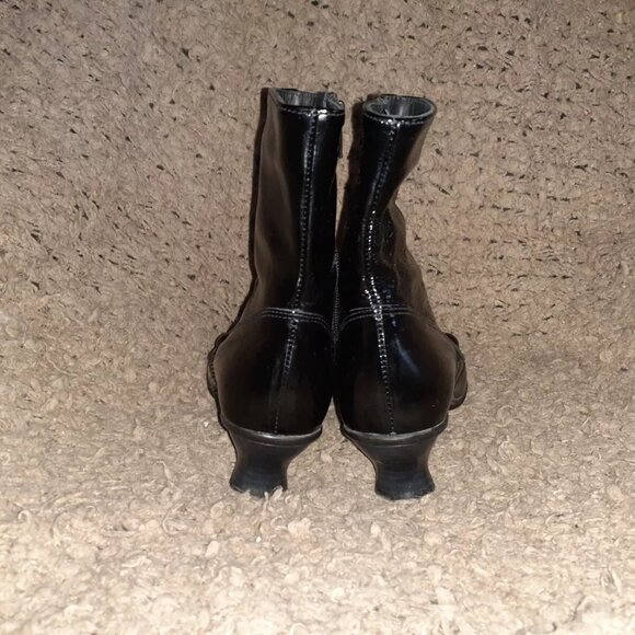 LA CANADIENNE-Black Crinkly Patent Leather Booties-Side Zip-Sz 5.5-Excellent - Picture 5 of 6